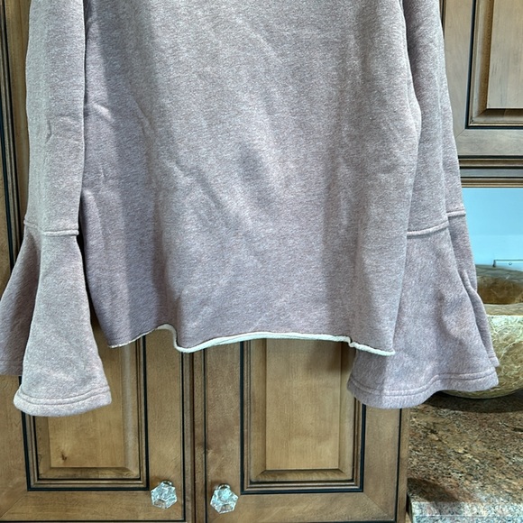 Melrose & Market pink/purple hoodie w bell sleeves. Raw hem. Size small NWOT - Picture 4 of 6